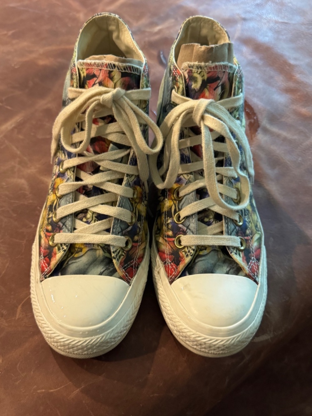 Converse hidden wedge floral canvas shoes, size 8, excellent condition. - Picture 3 of 8
